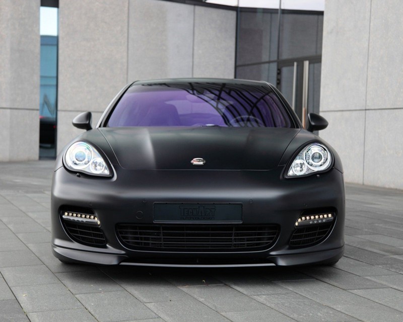    Porsche  Panamera