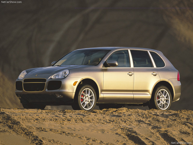 Porsche-Cayenne_Turbo_2004_800x600_wallpaper_01